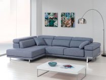 Ideas para decorar un salón con un sofá rinconera azul